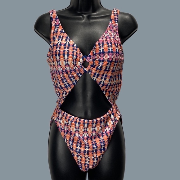 NWT JESSICA SIMPSON CUT OUT FUSCHIA MULTICOLOR ONE PIECE SIZE S - Picture 1 of 6